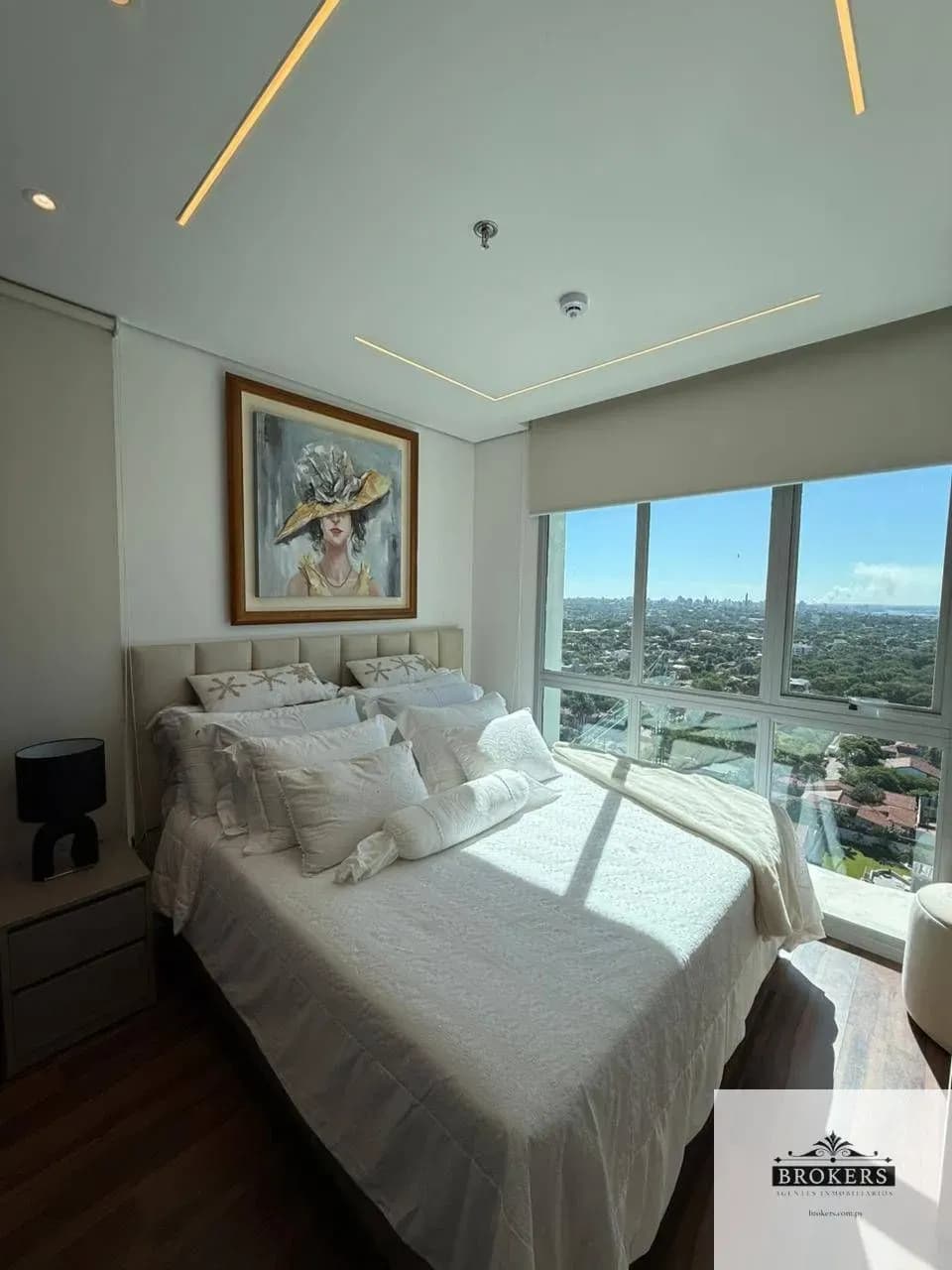 1-Bedroom Apartment for Rent in San Jorge, Asunción - Image 10