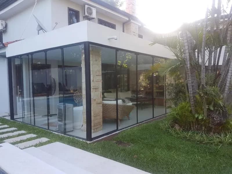 4-Bedroom House for Sale in Los Laureles, Lambaré - Image 4