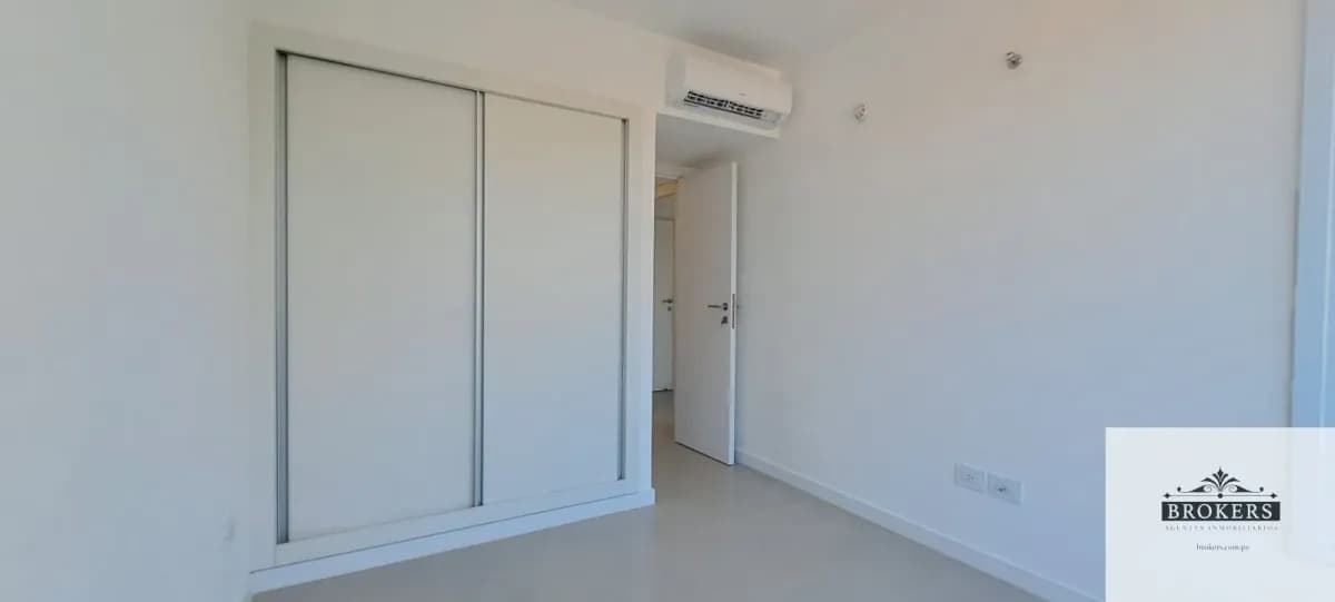 1-Bedroom Apartment for Sale in Jara, Asunción - Image 9