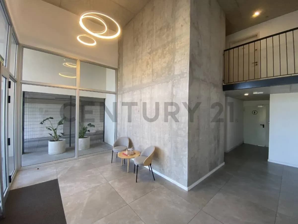 2-Bedroom Apartment for Sale in Larrañaga, Montevideo