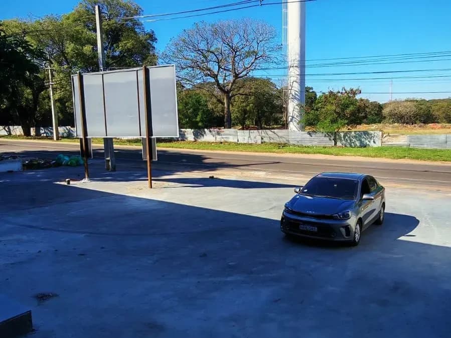 Local Comercial de 58.5m² en Alquiler en San Isidro, Lambaré - Image 8