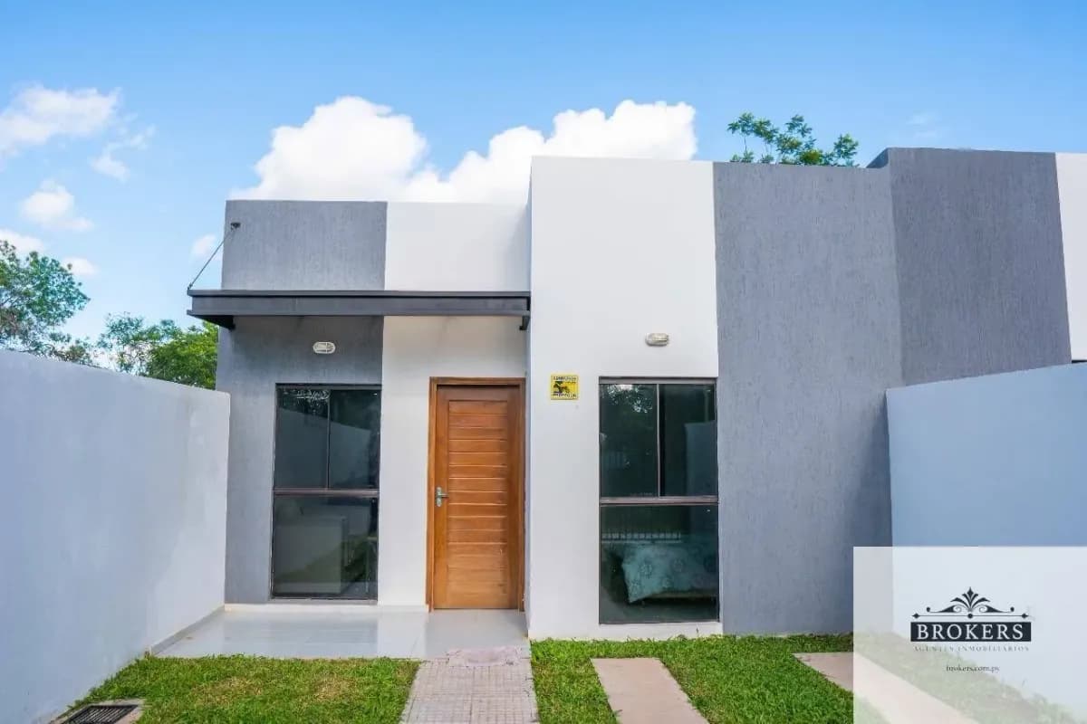 2-Bedroom House for Sale in Yukyry, Luque - Image 6