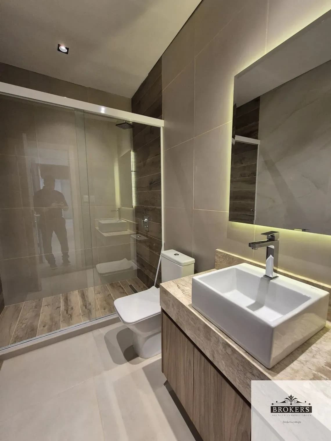 Casa de 3 dormitorios en Alquiler en Manorá, Asunción - Image 18