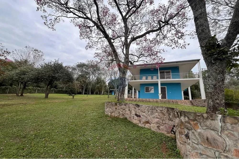 Terreno de 380m² en Venta en Paraguarí