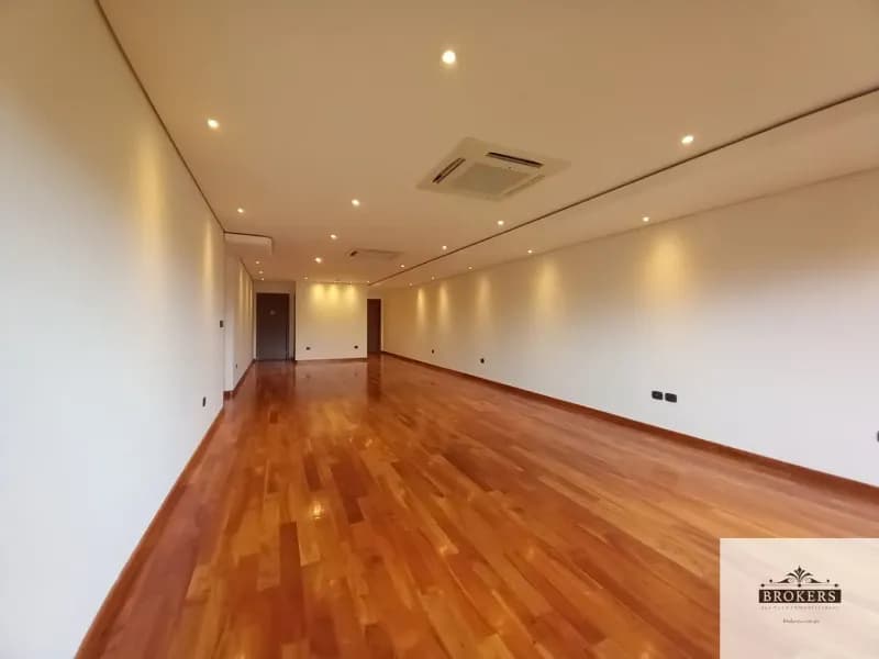 Departamento de 2 dormitorios en Alquiler en Madame Lynch, Asunción - Image 5