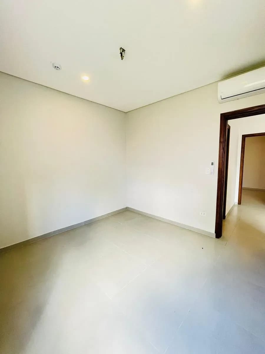 3-Bedroom House for Sale in Maramburé, Luque - Image 17