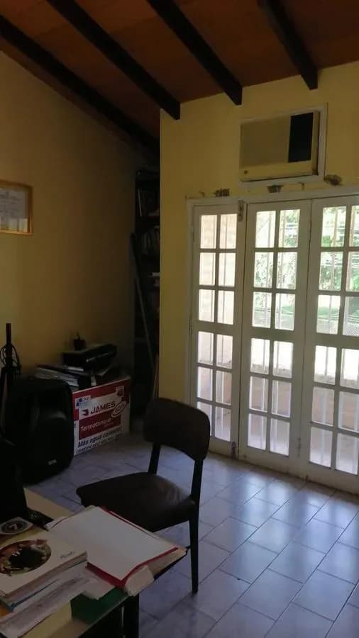 3-Bedroom House for Sale in Lambaré