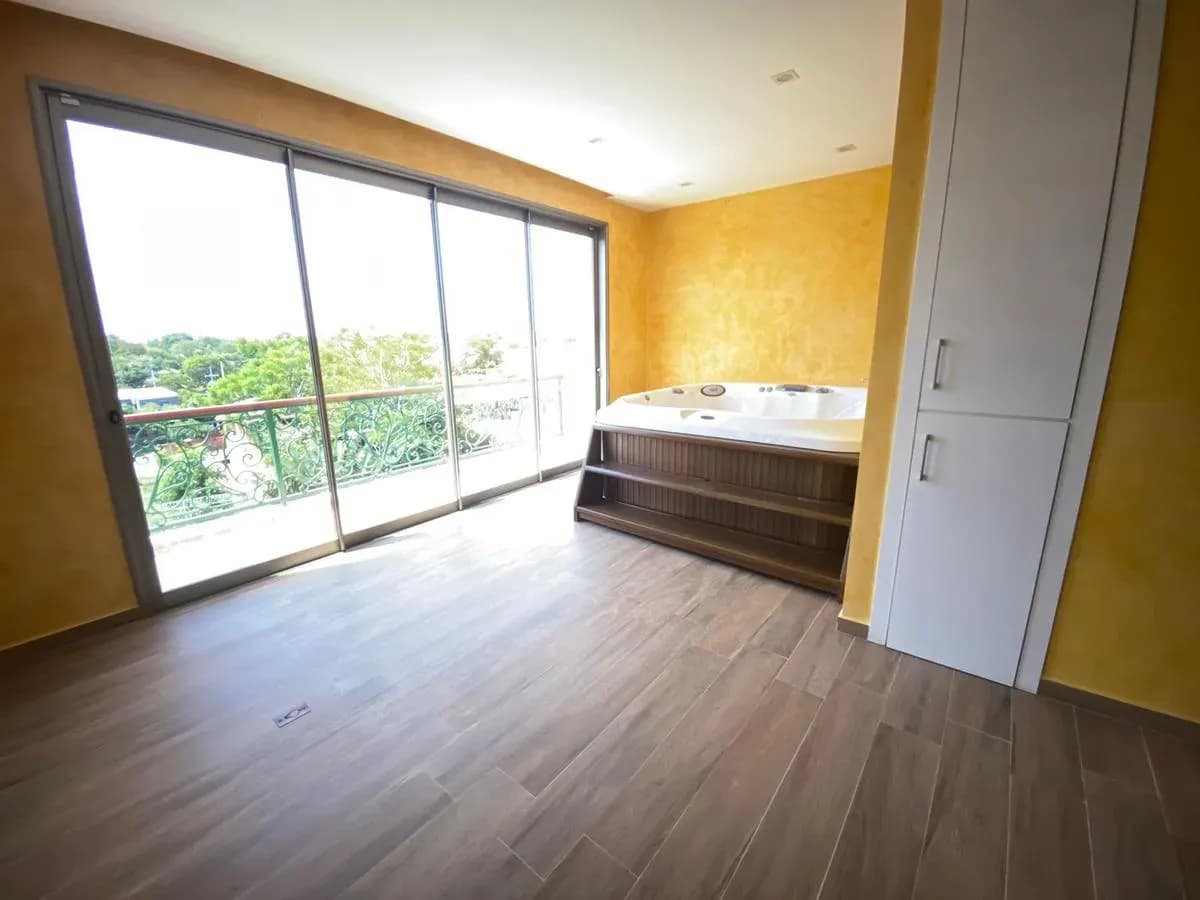 4-Bedroom House for Sale in Zárate Isla, Luque - Image 15