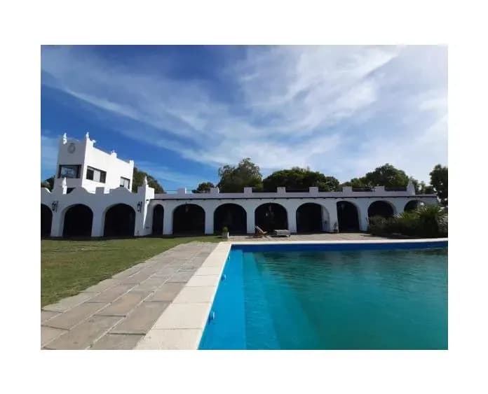 Terreno de 1,383m² en Venta en Los Pocitos - Image 9