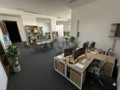 Local Comercial de 66m² en Venta en Ciudad Vieja, Montevideo - Image 2