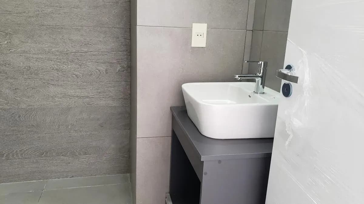 1-Bedroom Apartment for Sale in Gral. Bernardino Caballero, Lambaré - Image 8