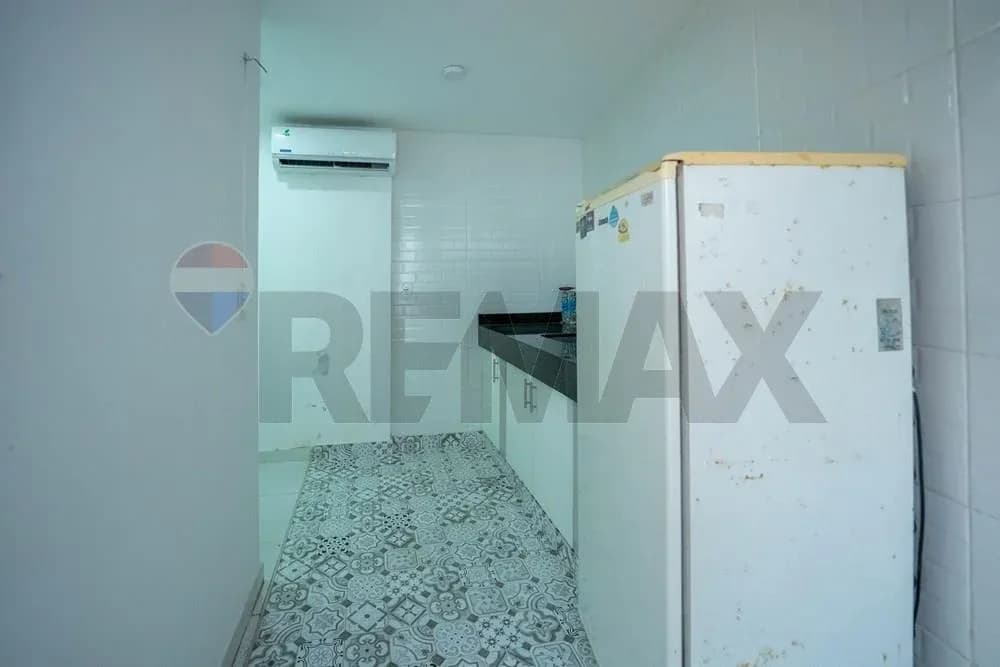 Office of 300m² for Rent in Las Mercedes, Asunción - Image 23