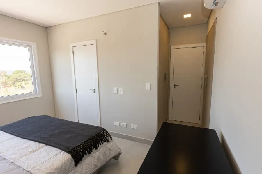 Departamento de 3 dormitorios en Venta en Loma Pyta - Image 11