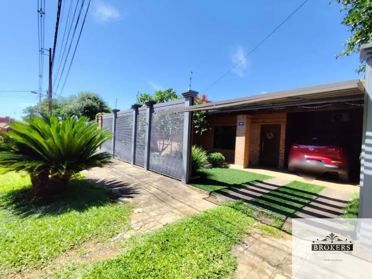 3-Bedroom House for Sale in Laurelty, Fernando de la Mora - Image 10