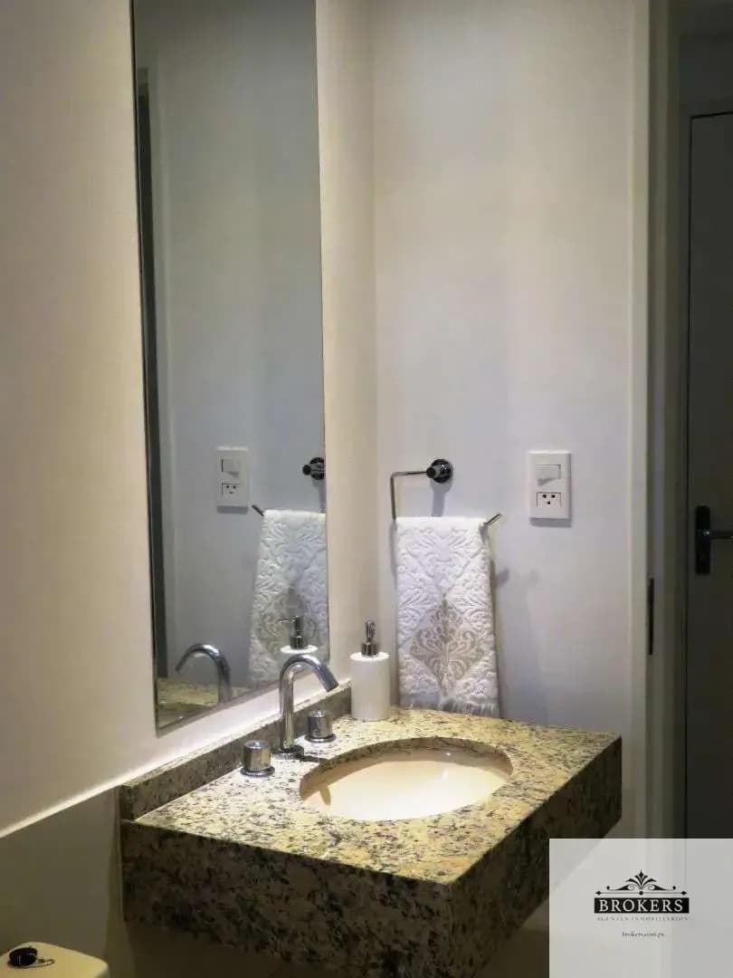 2-Bedroom Apartment for Rent in San Vicente, Asunción - Image 9