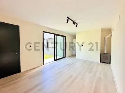 Casa de 3 dormitorios en Venta en Lomas de Solymar, Ciudad de la Costa - Image 2