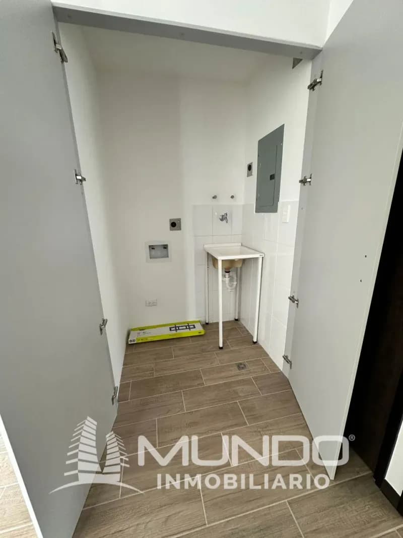 Departamento de 2 dormitorios, 48m², en Alquiler en Zona 7, Ciudad de Guatemala - Image 3