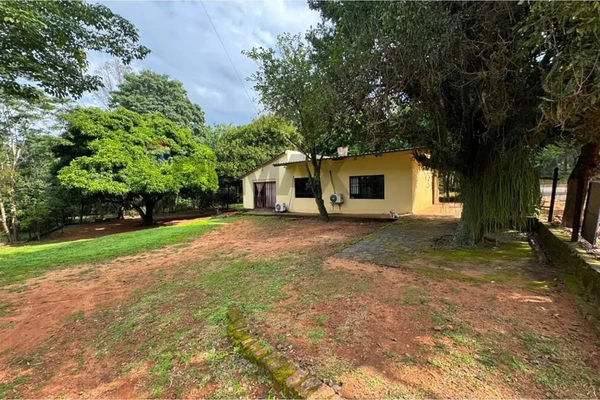 Casa de 3 dormitorios en Venta en Limpio - Image 20