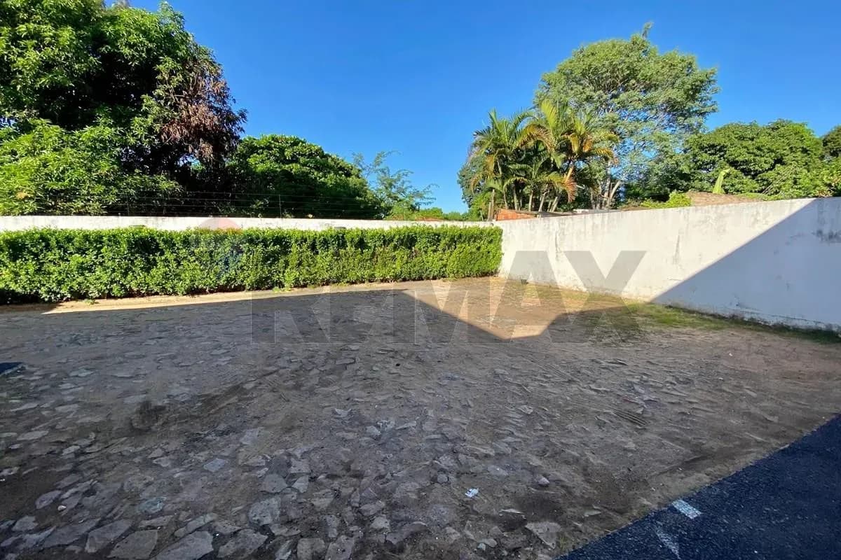2-Bedroom House for Sale in Campo Grande, Luque - Image 4