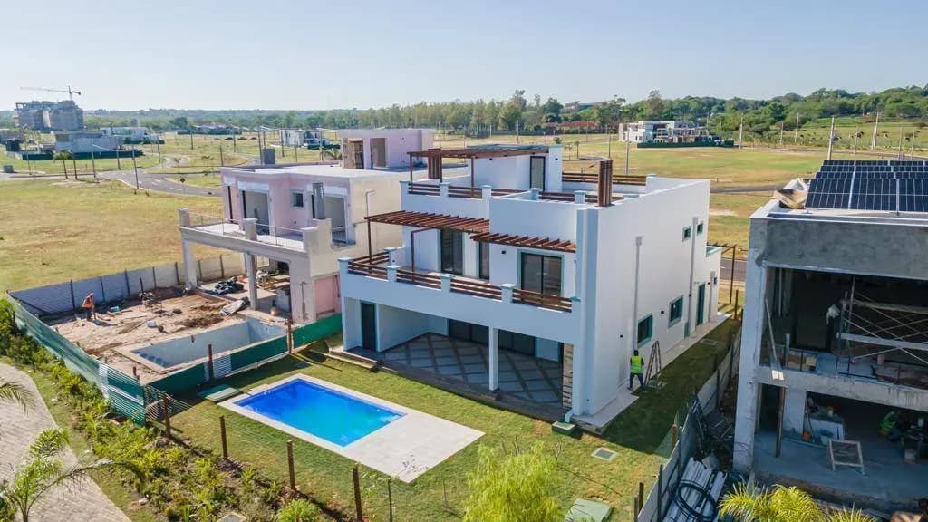 3-Bedroom House for Sale in Ka´aguy Kupé, Mariano Roque Alonso - Image 2