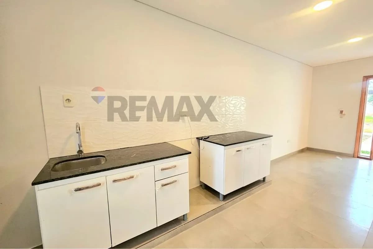 Apartamento de 2 dormitórios à Venda em Maka´i, Luque - Image 5