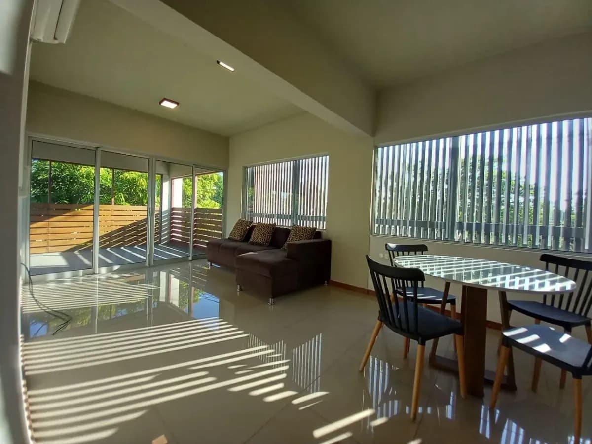 2-Bedroom Apartment for Rent in Santisima Trinidad, Asunción - Image 5
