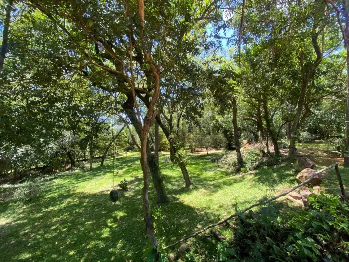 Casa de 5 dormitorios en Venta en Estanzuela, Areguá - Image 2