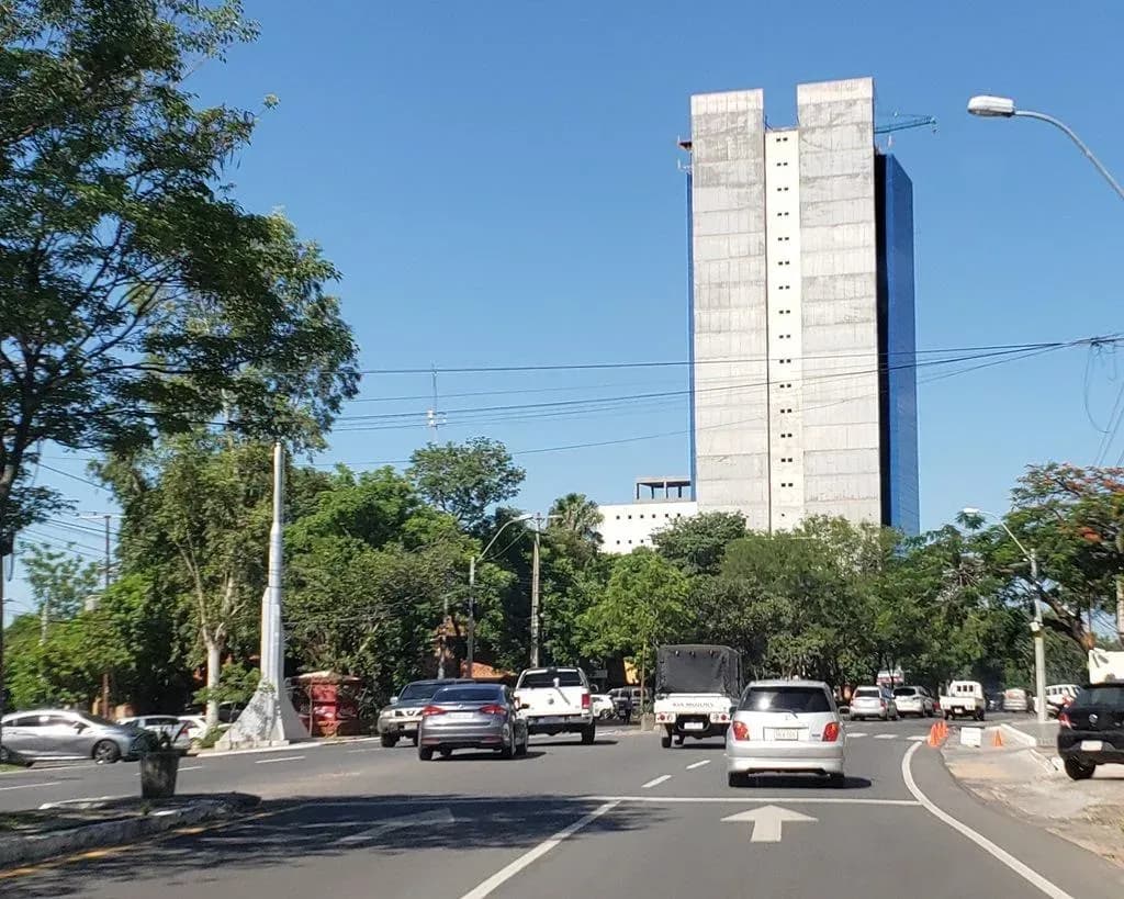 Office of 50m² for Sale in Salvador del Mundo, Asunción - Image 2