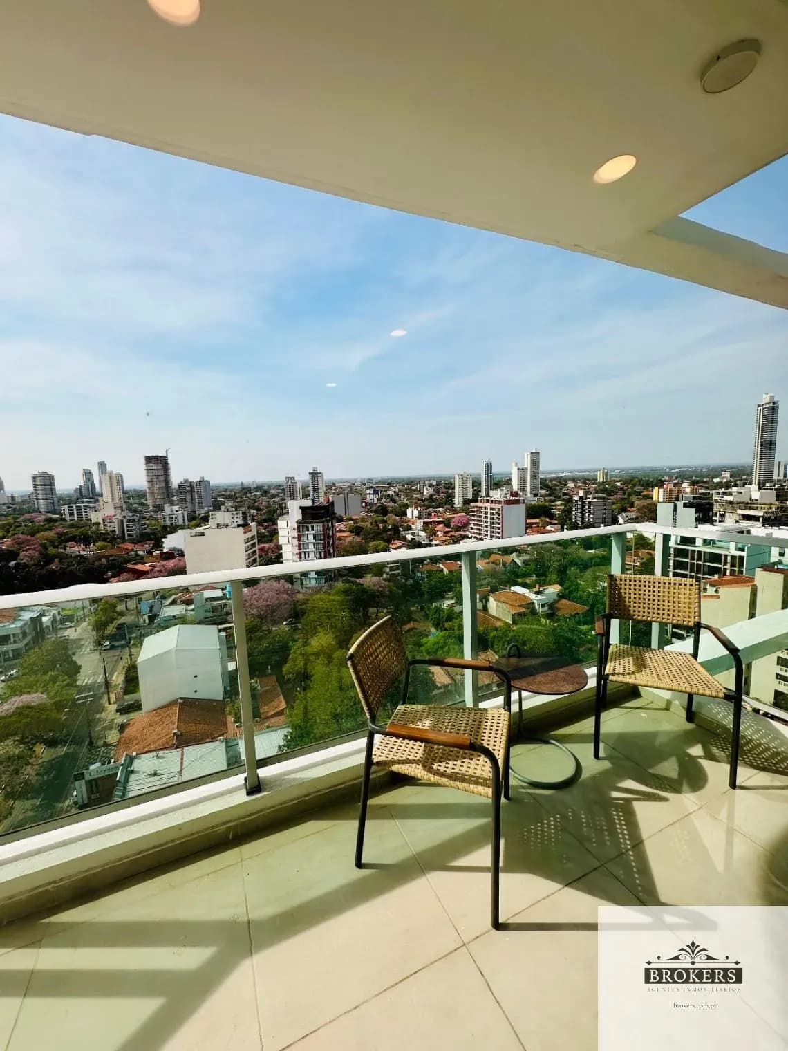 Departamento de 2 dormitorios en Venta en Manorá, Asunción - Image 11