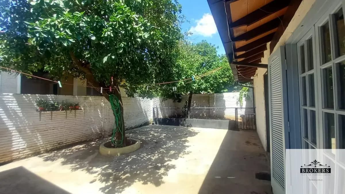Casa de 3 dormitorios en Venta en Hipodrómo, Lambaré - Image 5