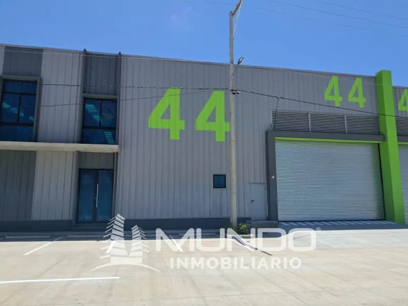 Local Comercial de 850m² en Alquiler en Amatitlán - Image 5