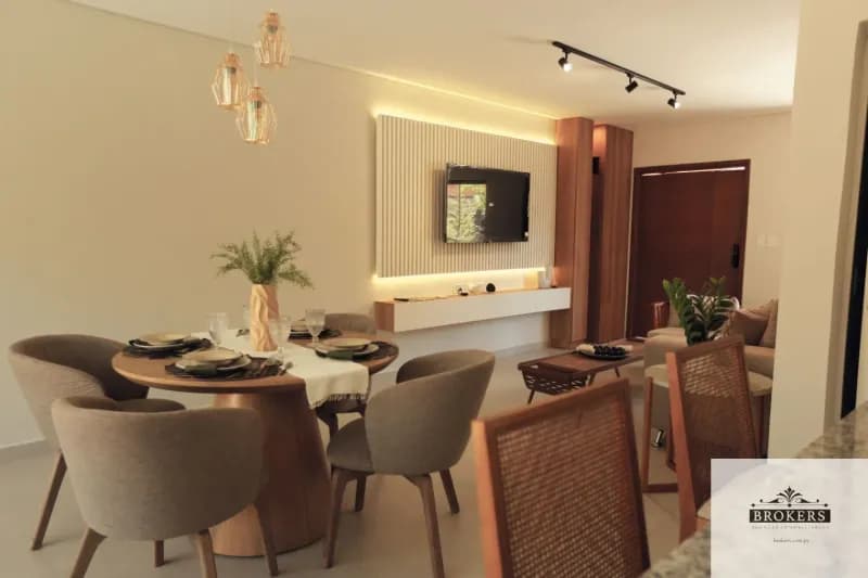 3-Bedroom House for Sale in Fernando de la Mora - Image 4