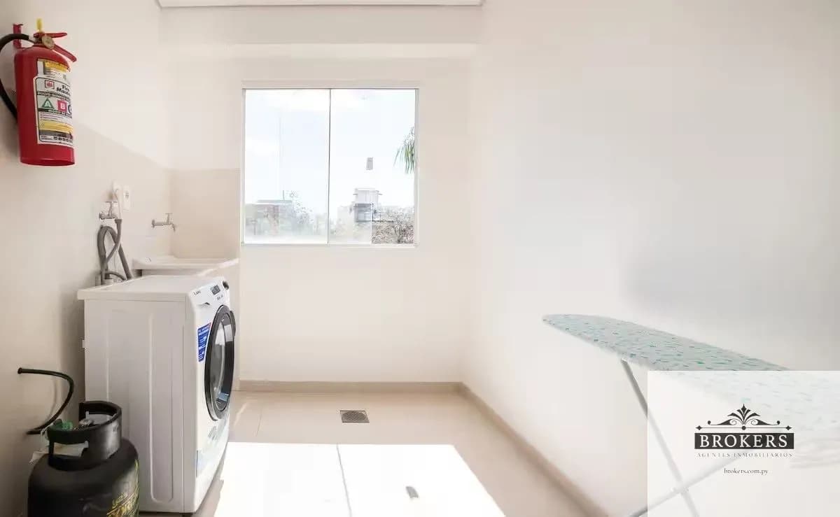 Apartamento de 2 dormitórios à Venda em Gral. Bernardino Caballero, Lambaré - Image 14