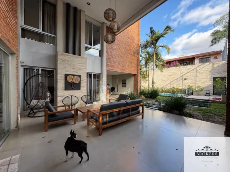 4-Bedroom House for Rent in Asunción - Image 3