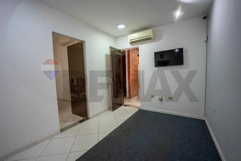 Office of 300m² for Rent in Las Mercedes, Asunción - Image 4
