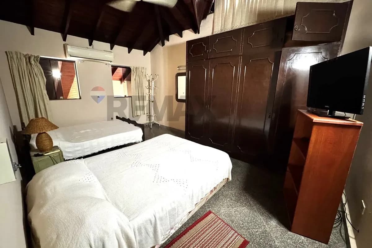 6-Bedroom House for Sale in Historic Center, San Bernardino - Image 13