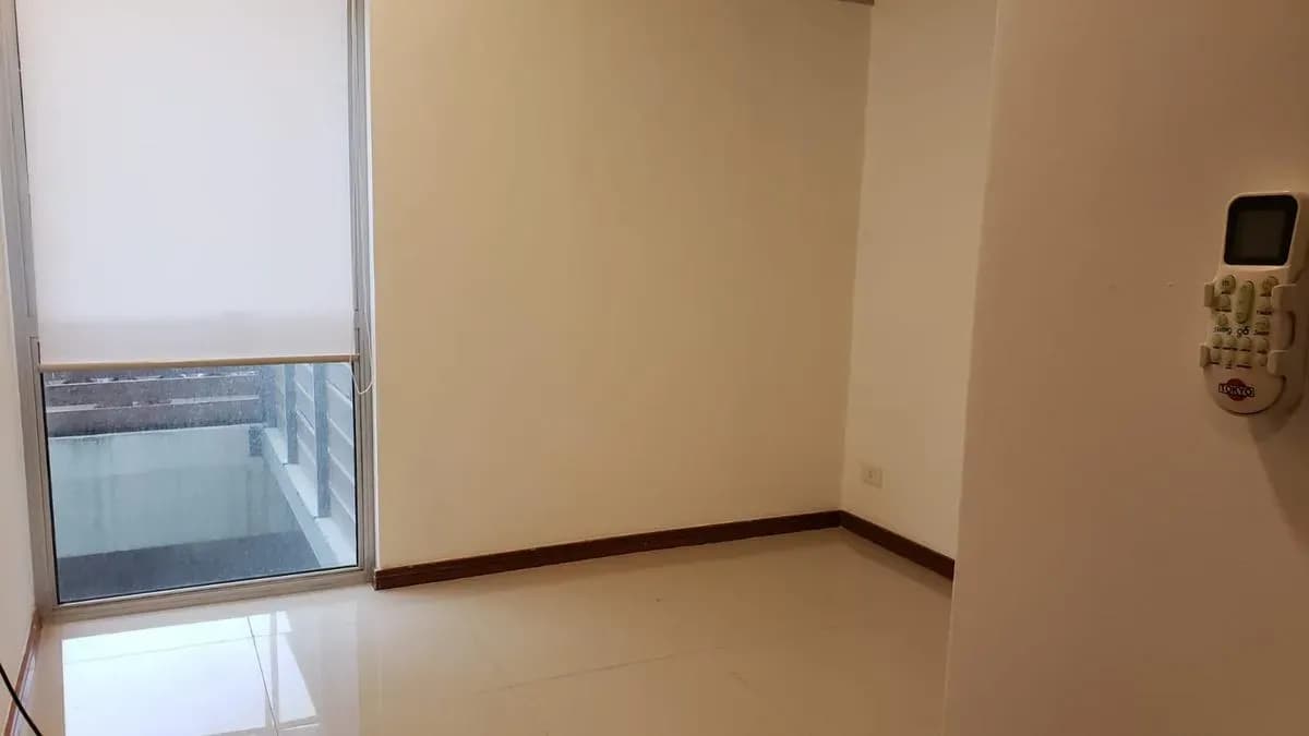 2-Bedroom Apartment for Rent in Santisima Trinidad, Asunción - Image 12
