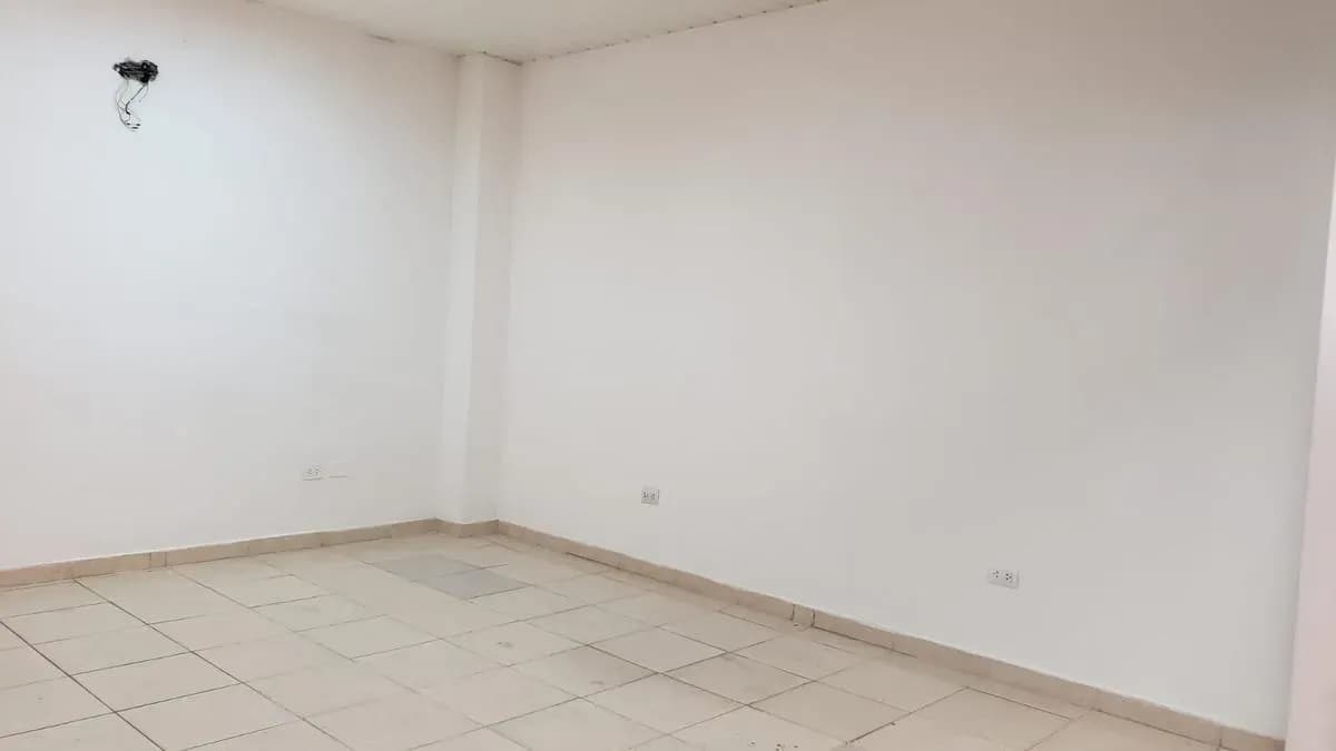 Retail Space of 25m² for Rent in Las Residentas, Fernando de la Mora - Image 3