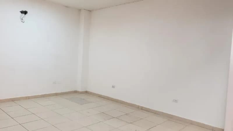 Retail Space of 25m² for Rent in Las Residentas, Fernando de la Mora - Image 3