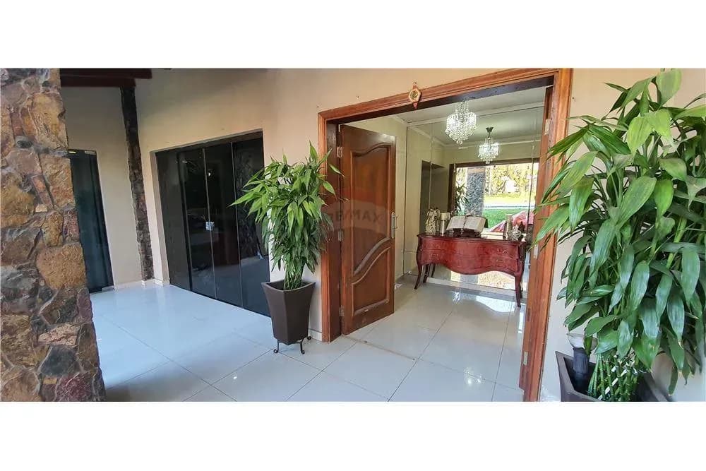 Casa de 3 quartos à Venda em Santa Ana, Lambaré - Image 17
