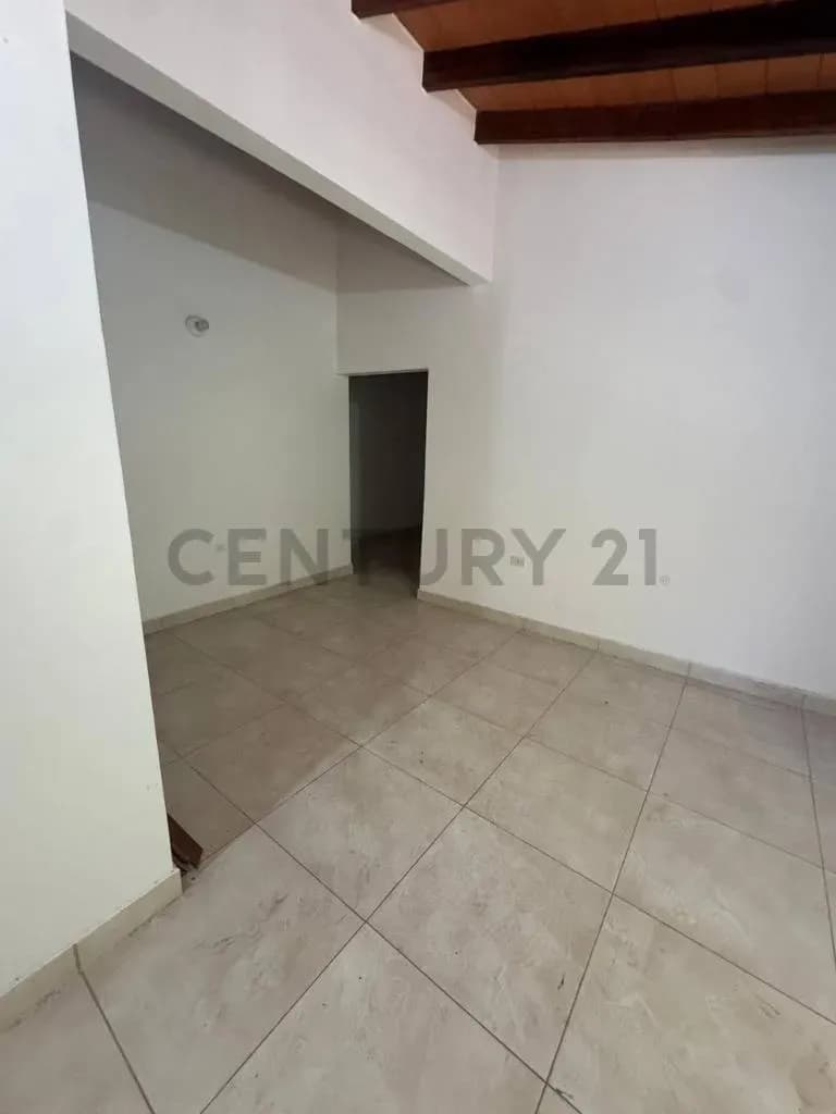 4-Bedroom House for Sale in Capiatá - Image 16