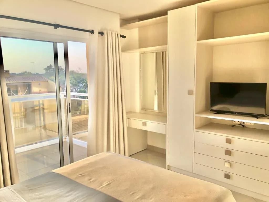 2-Bedroom Apartment for Sale in Villa Morra, Asunción - Image 11