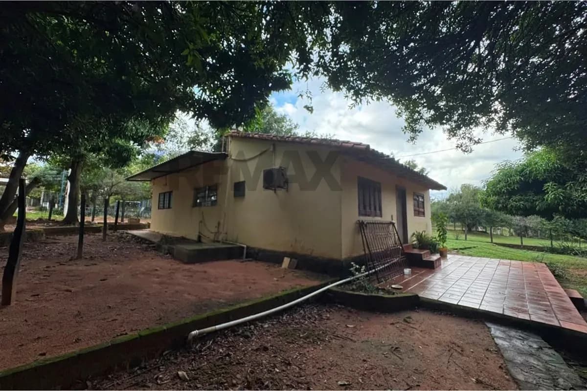 Casa de 3 dormitorios en Venta en Limpio - Image 9