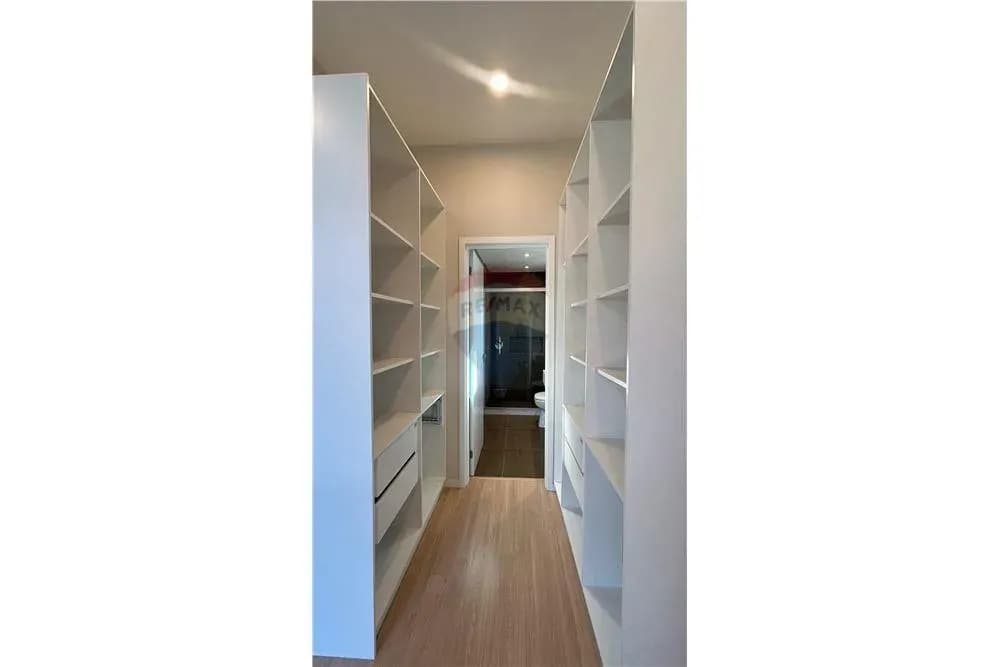 2-Bedroom Apartment for Sale in Recoleta, Asunción - Image 14