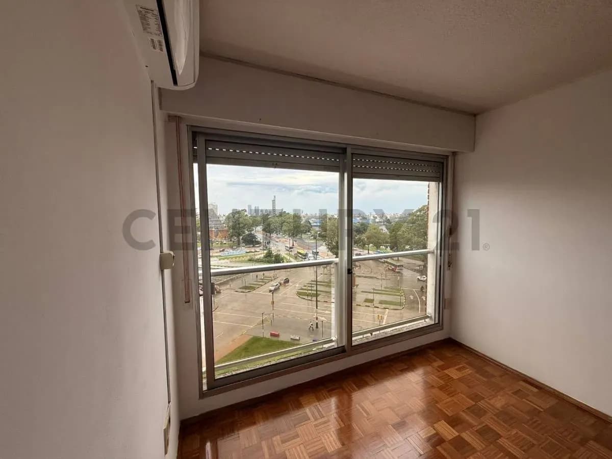 2-Bedroom Apartment for Rent in La Blanqueada, Montevideo