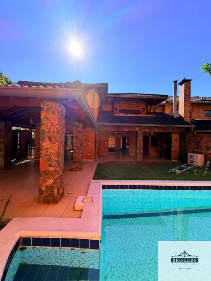 Casa de 3 dormitorios en Venta en Estanzuela, Fernando de la Mora - Image 2