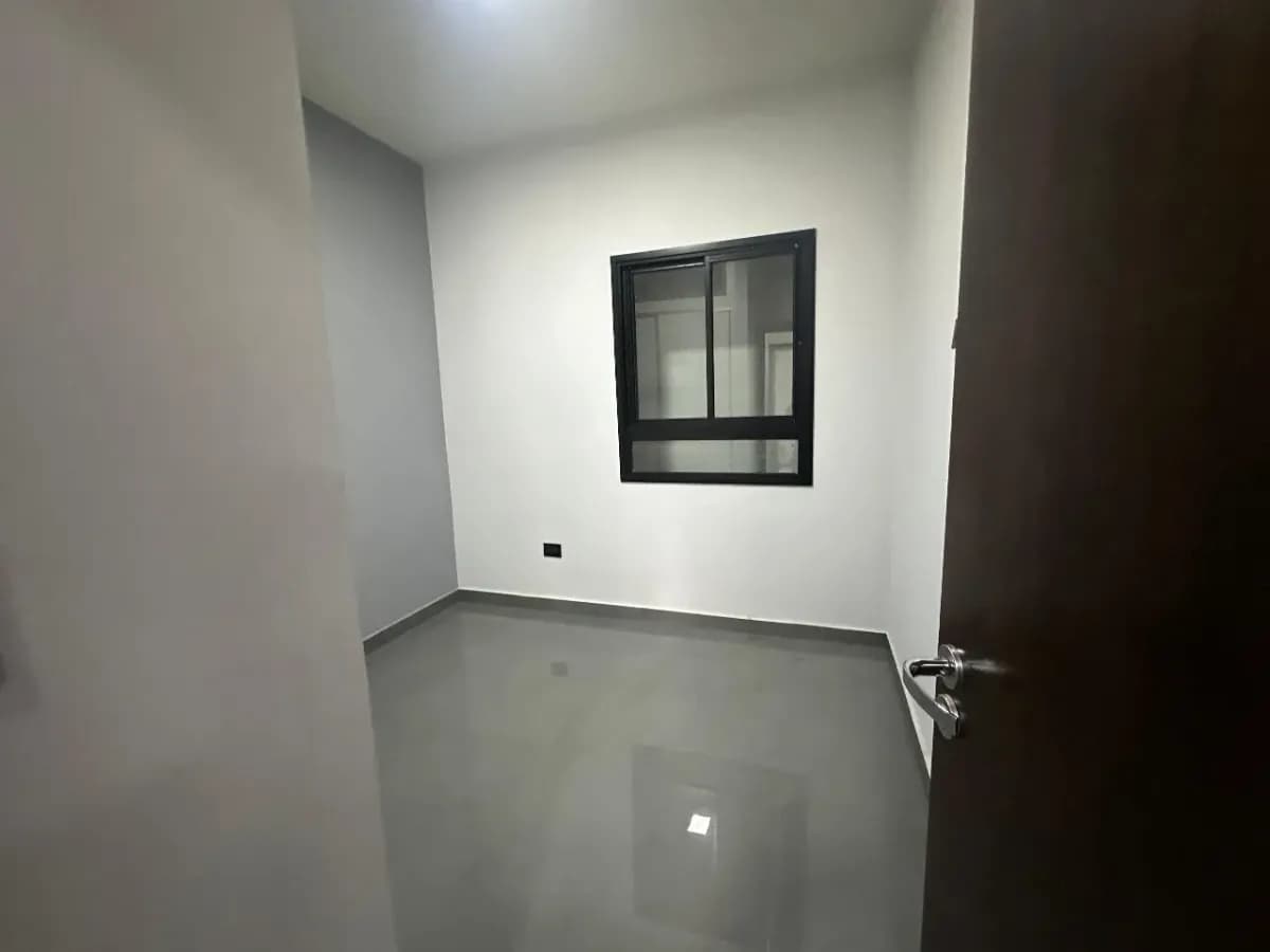 2-Bedroom Apartment for Sale in San Isidro, San Lorenzo - Image 8