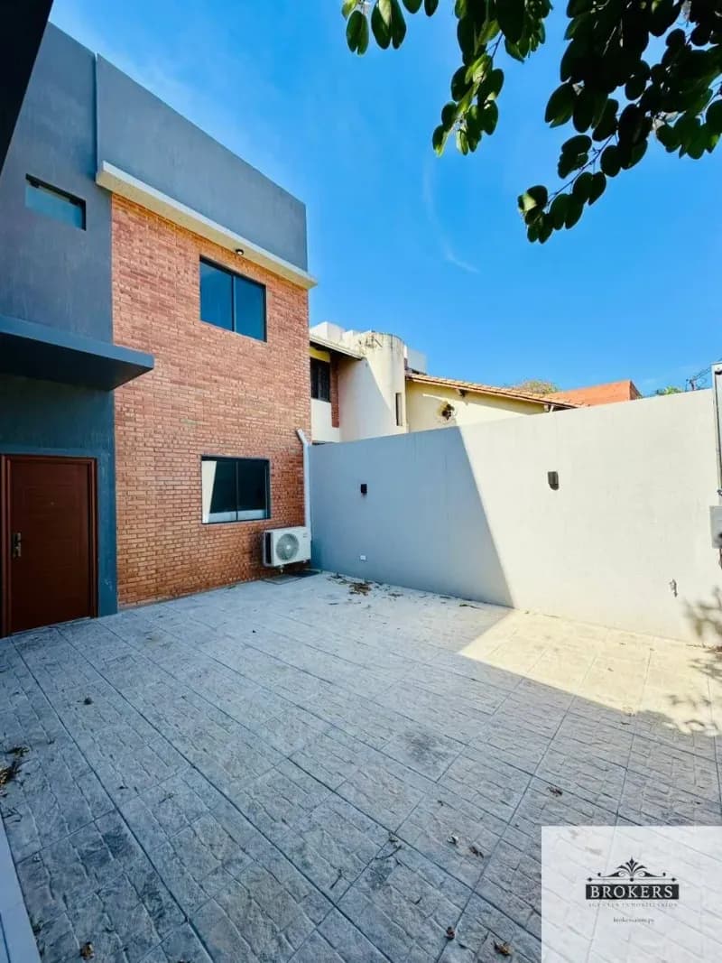 Casa de 3 dormitorios en Alquiler en Mburucuyá, Asunción - Image 5