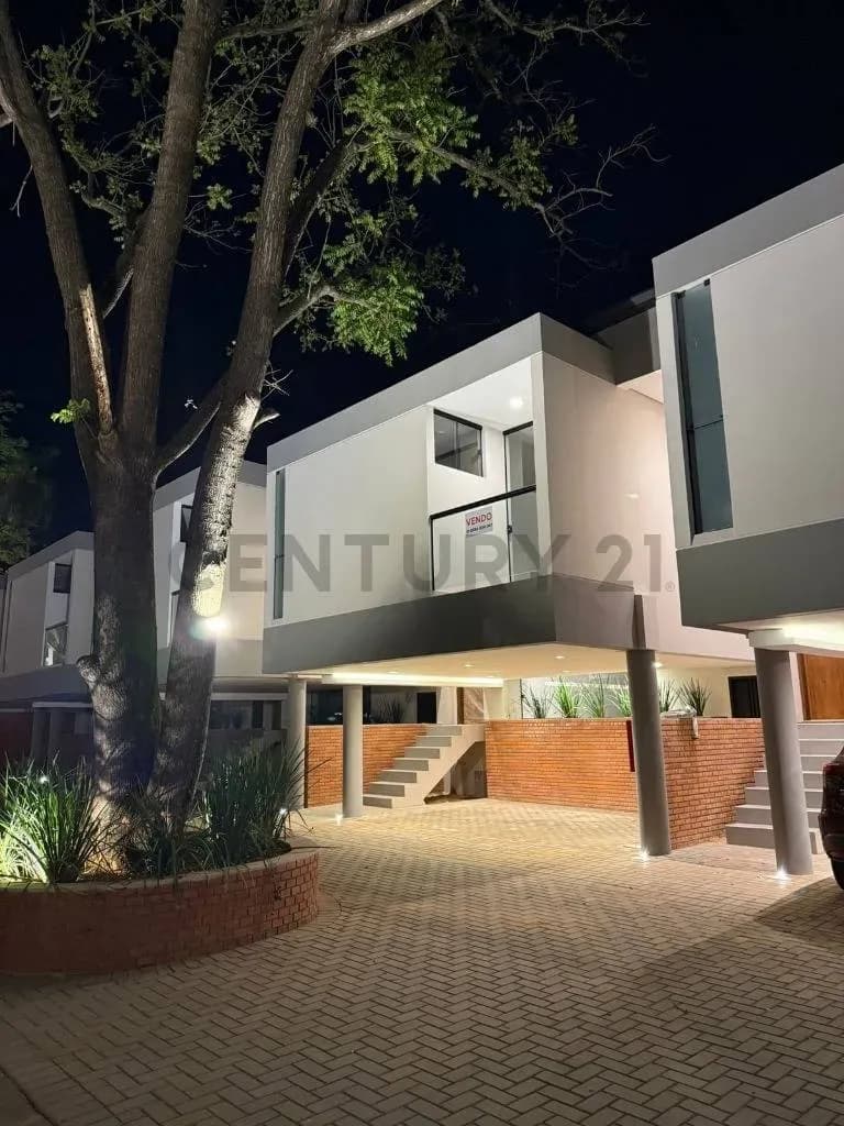 4-Bedroom House for Sale at Heisecke Construction, Luque