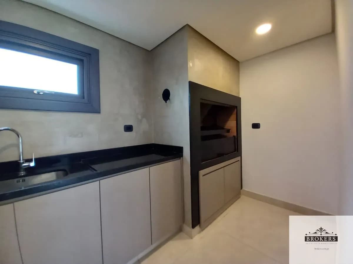 2-Bedroom Apartment for Rent in Madame Lynch, Asunción